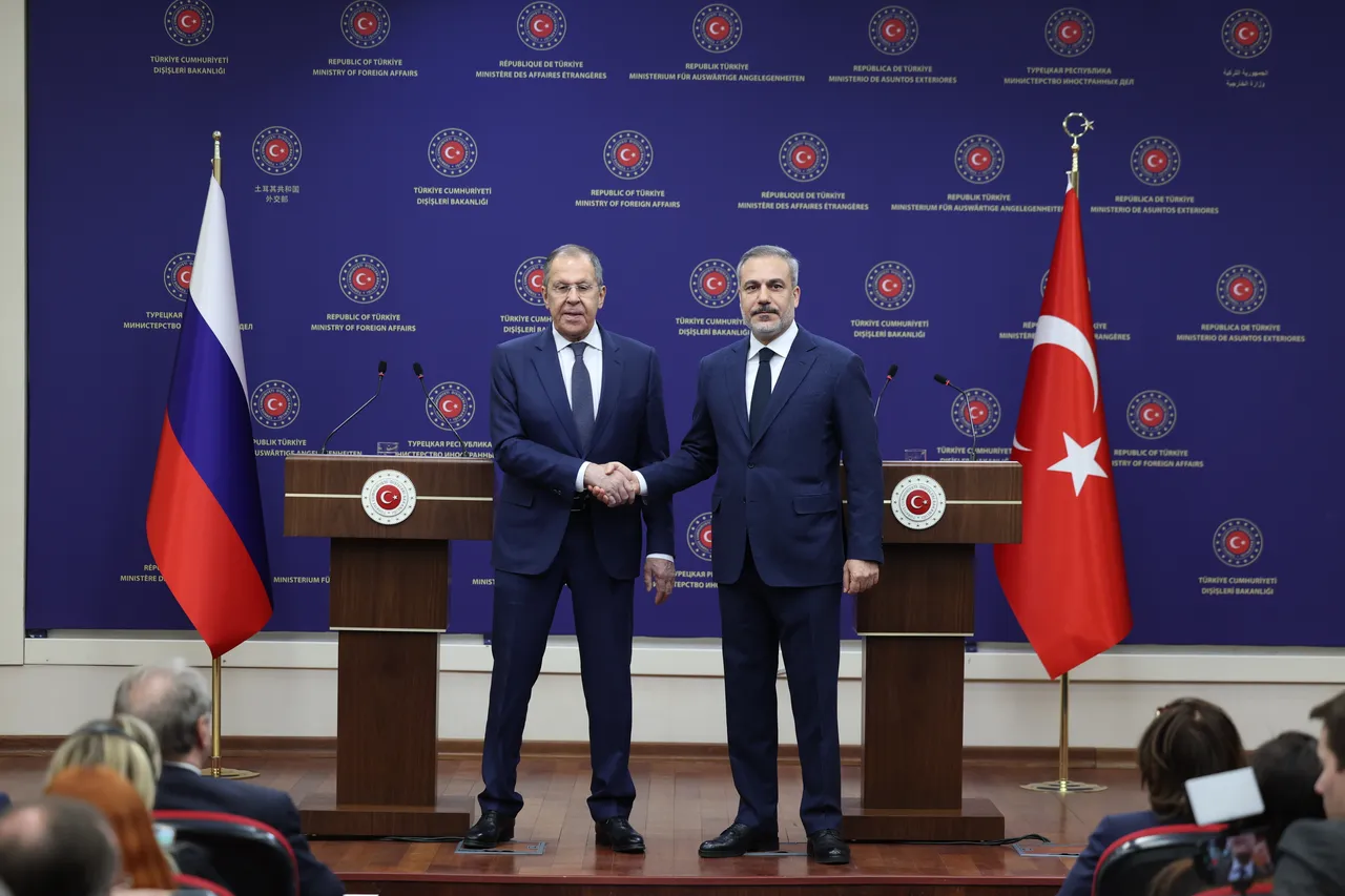 هاکان فیدان: ترکیه آماده است به صلح روسیه و اوکراین کمک کند