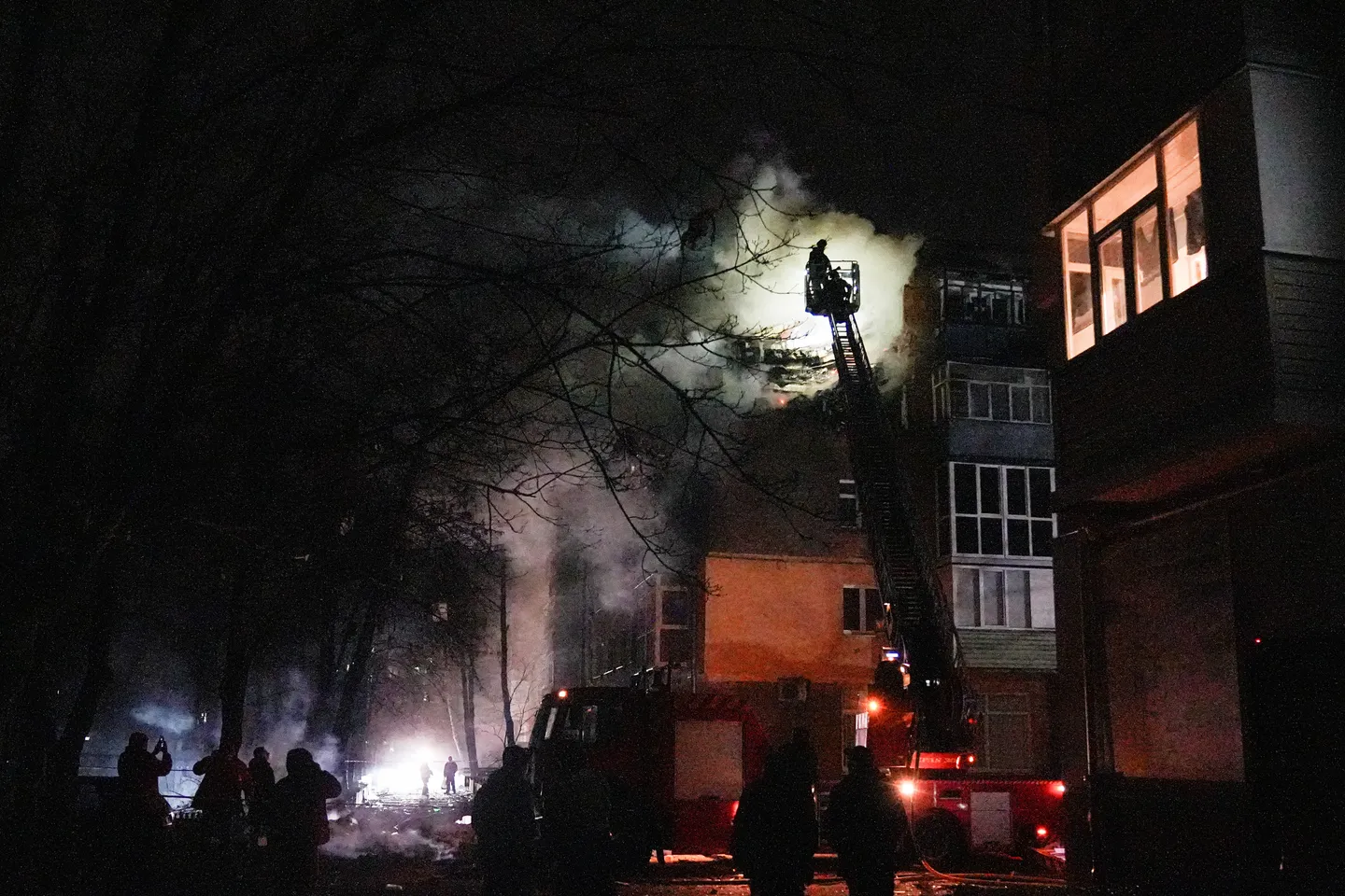 Russia, Ukraine trade aerial strikes with ceasefire prospects uncertain