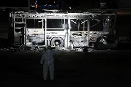 Експлозия в автобус в Тел Авив възражда ужасите на еврейския екстремизъм
