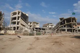 لبنان کا جنوب اسرائیل کی تباہی کے ملبے سے اُبھر آتا ہے