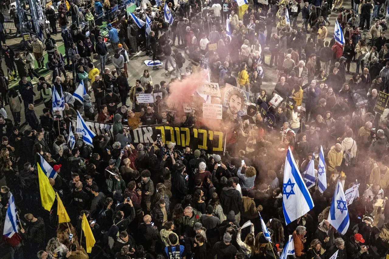 Israel is now a divided nation on the brink of collapse: ex-Knesset member