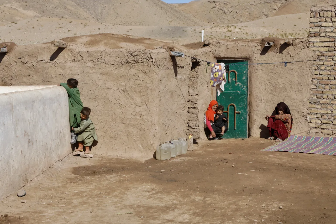 برنامه جهانی غذا: ۳.۵ میلیون کودک افغانستانی در خطر سوءتغذیه شدید هستند