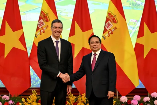 Վիետնամը և Իսպանիան խոստացել են ամրապնդել տնտեսական և պաշտպանական կապերը ԱՄՆ-ի մաքսային ճնշումների պայմաններում