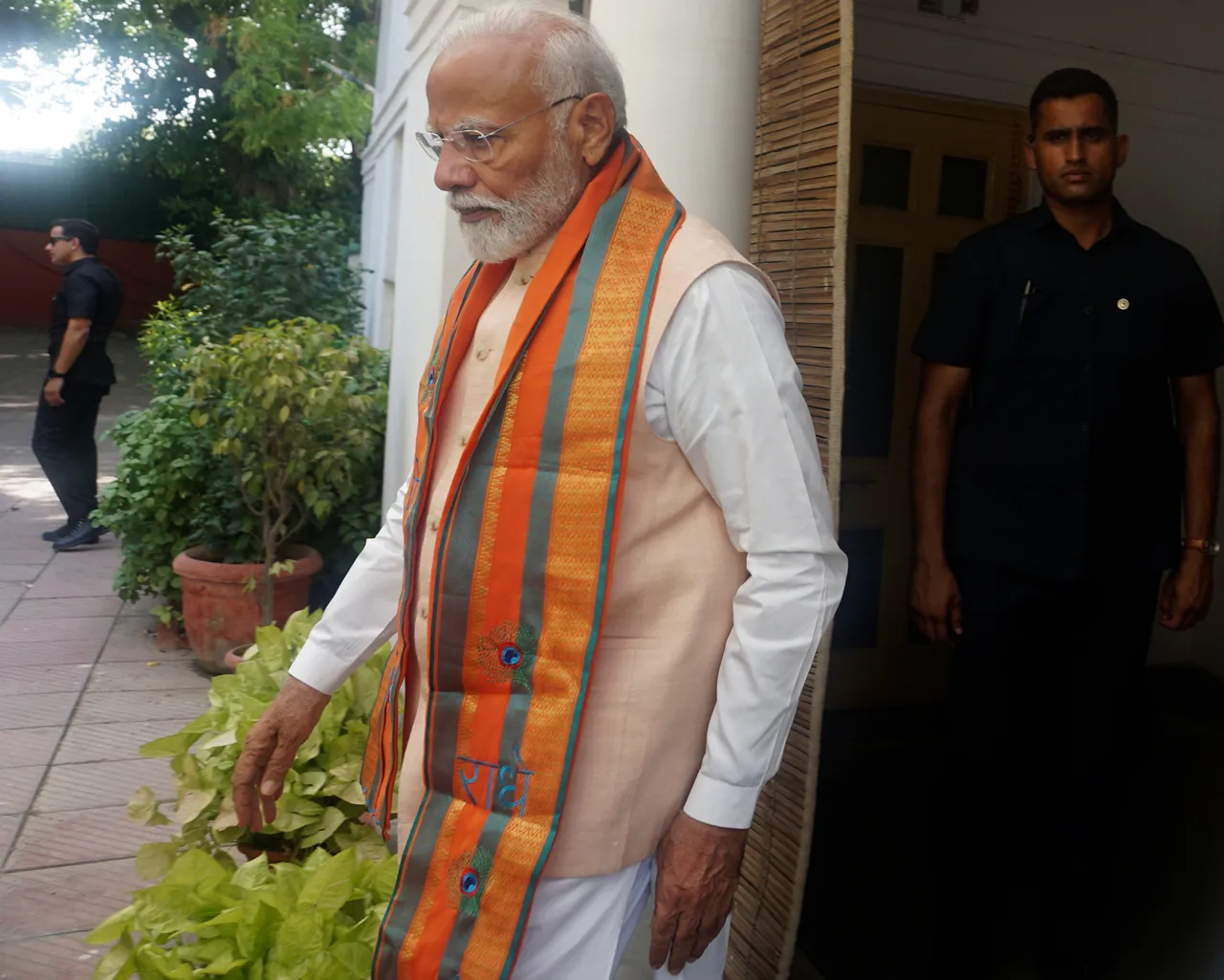 Muslim professionals puncture PM Modi's 'puncture' jibe