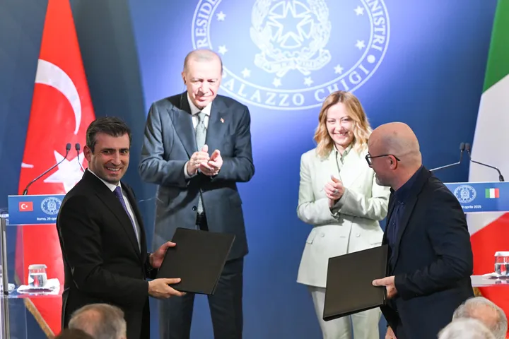 Türkiýe bilen Italiýa goranyş senagaty boýunça edýän gatnaşyklaryny çuňlaşdyrýar