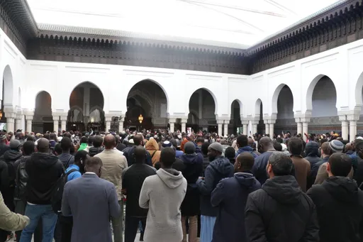 France: un pied de sanglier découvert devant une mosquée en Loire