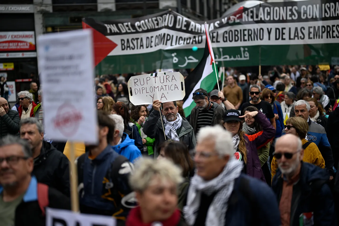 U Madridu održan masovni protest solidarnosti s Palestinom