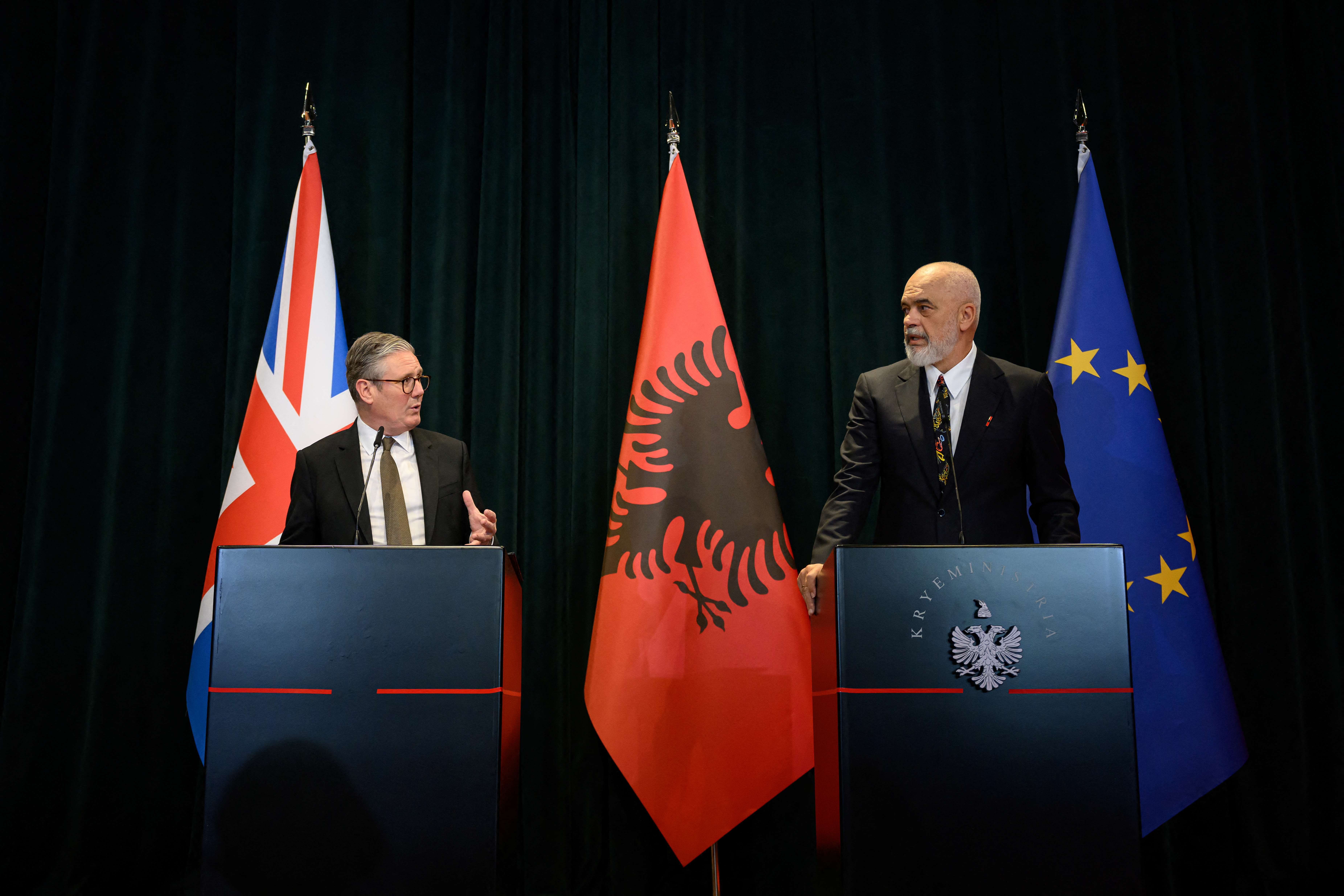 Kryeministri britanik, Starmer: Shqipëria është një aleat i fortë i NATO-s