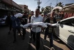 Izraeli vret 53.655 persona në sulmet mbi Gazën