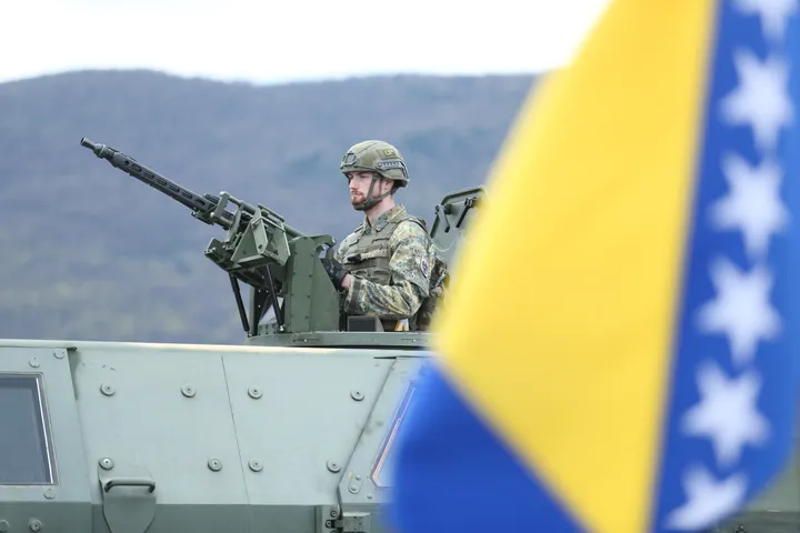 Три децении од Дејтон: Проблемот е почетниот мандат на Канцеларија на високиот претставник