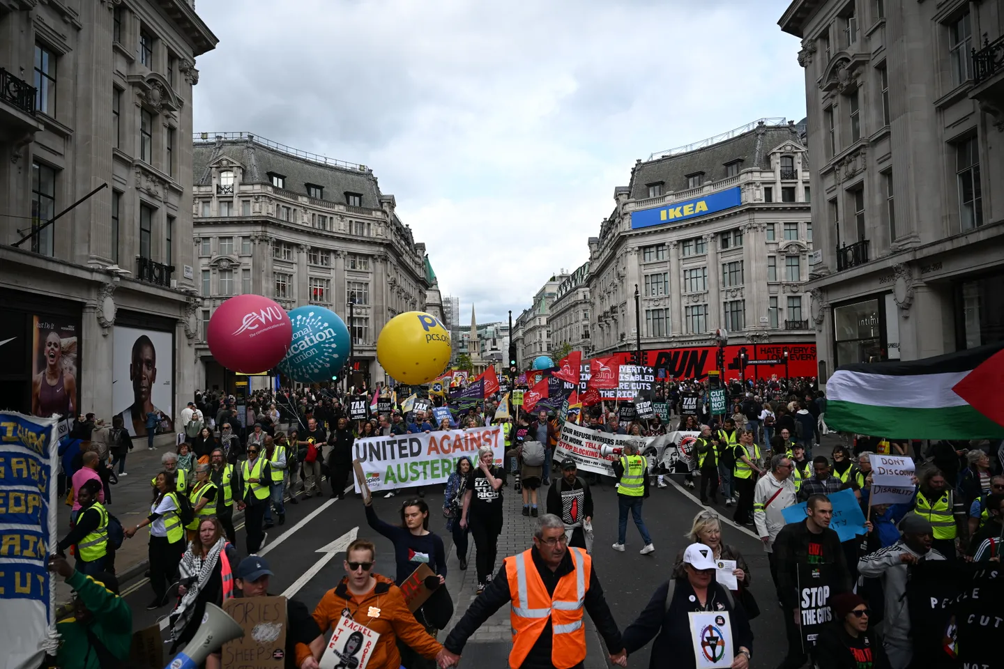 Hiljade demonstranata marširalo Londonom protiv vladinih mjera štednje