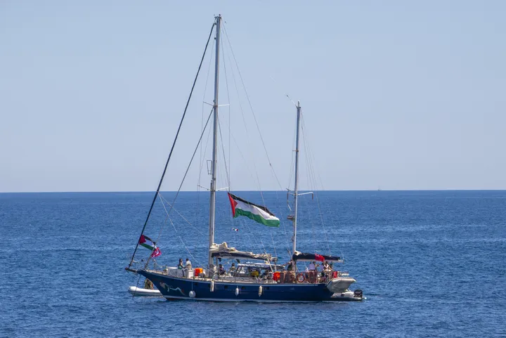 Israeli vessels surround Gaza aid ship, block internet