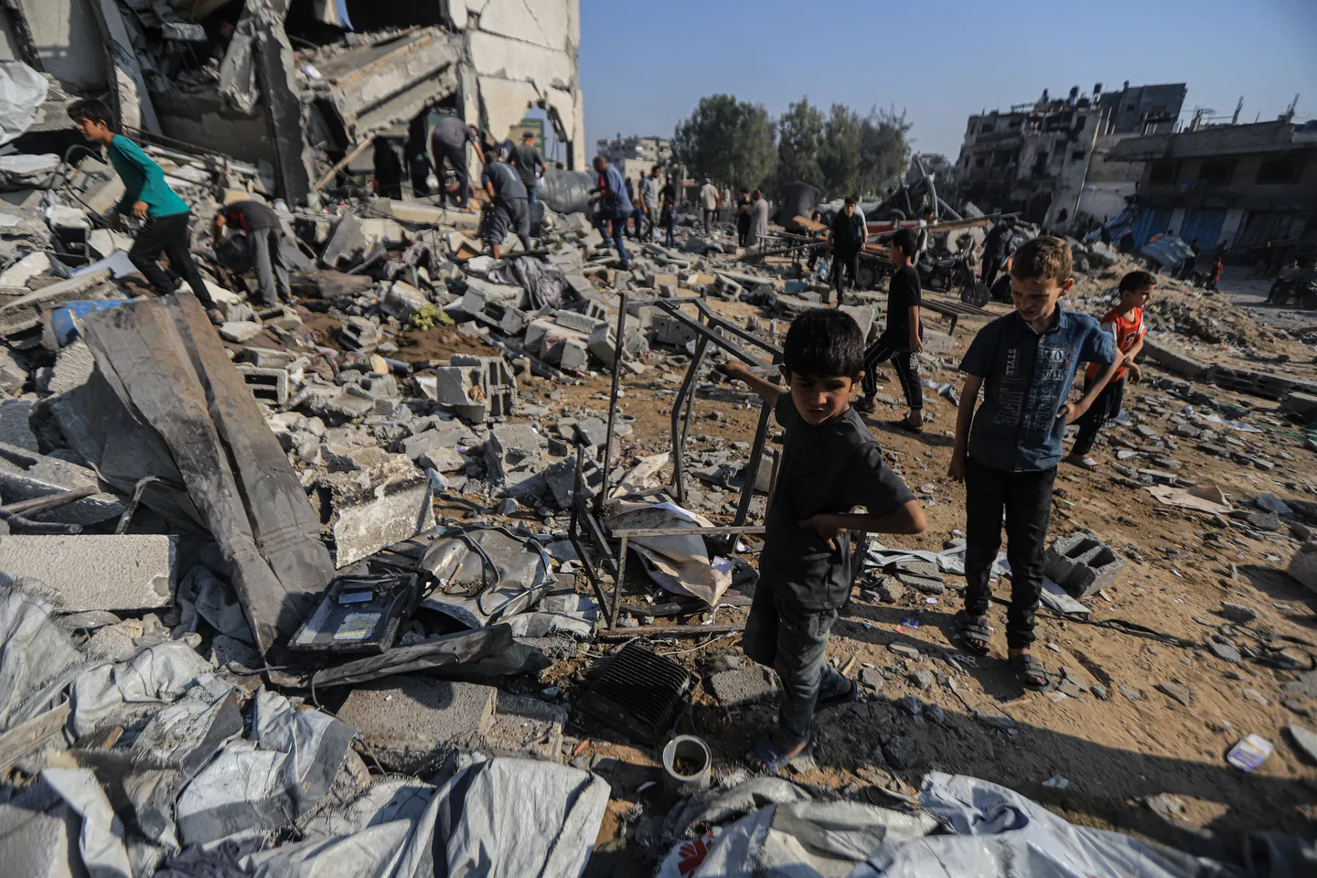 Ushtria izraelite vret 8 palestinezë të tjerë pranë pikës së shpërndarjes së ndihmave në Rafah