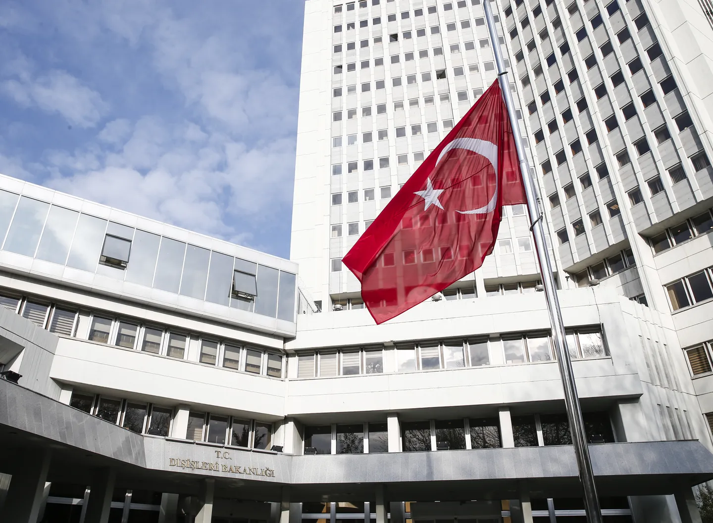 Türkiye sigue de cerca el caso de ciudadanos a bordo del barco de ayuda Madleen