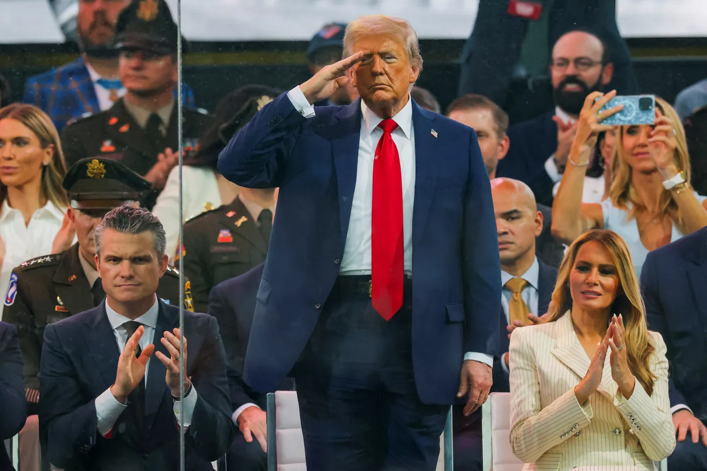 Трамп грозит Ирану «невиданными» ударами