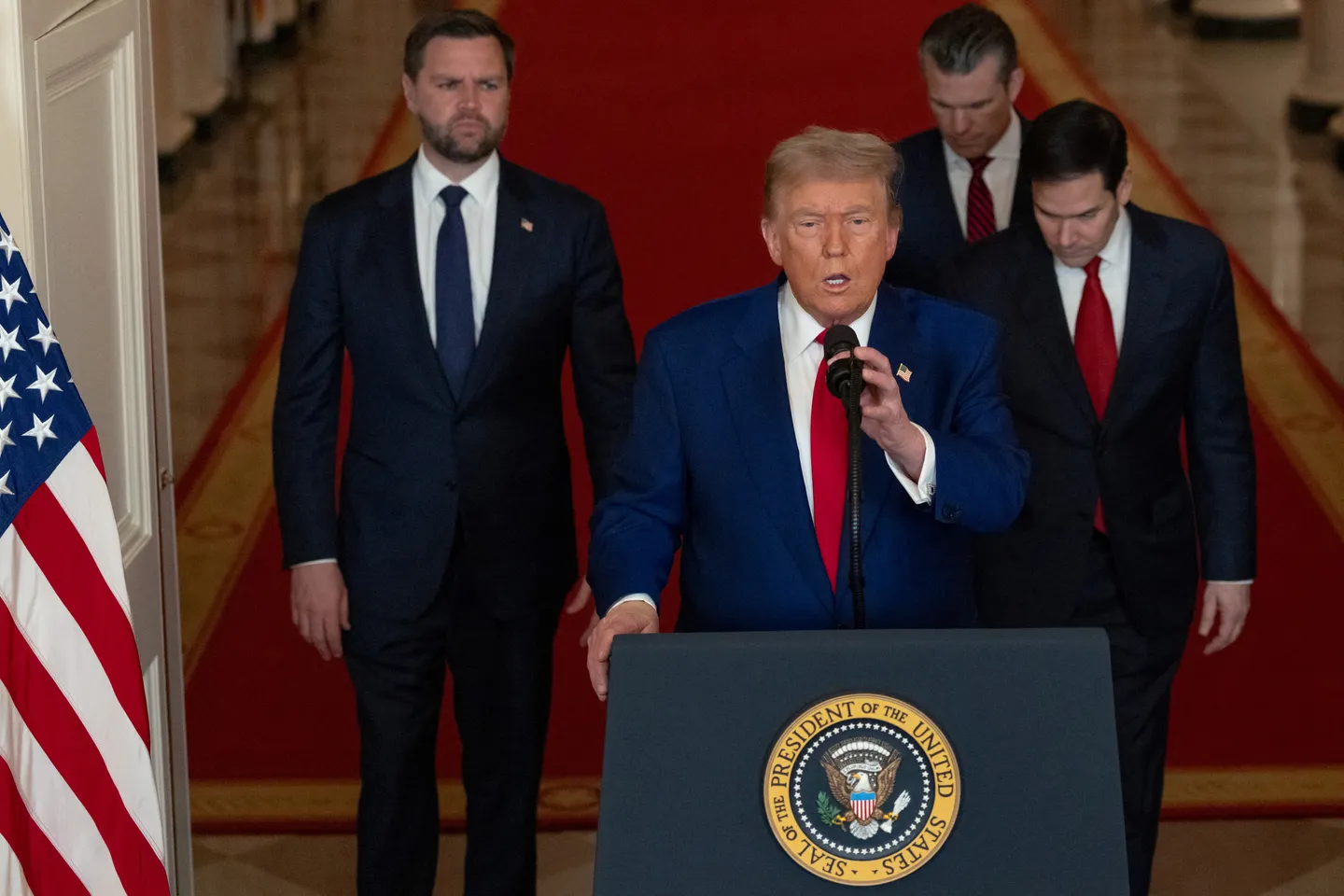 Трамп пригрозил Ирану новыми атаками