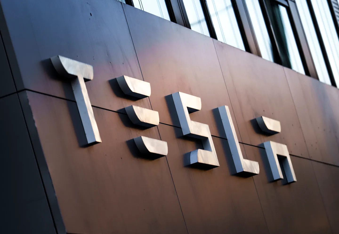 Tesla startet Robotaxi-Dienst mit Einschränkungen