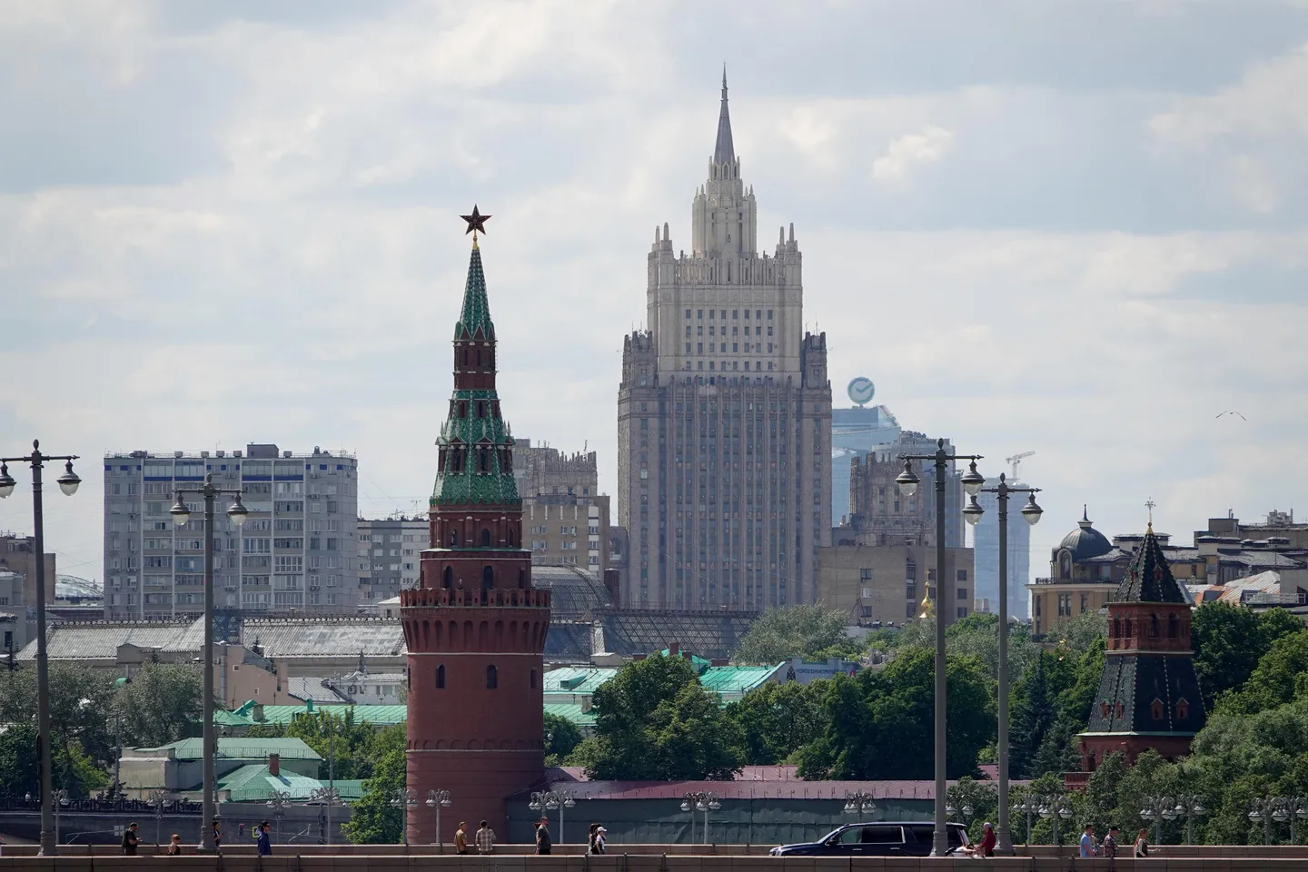 Moskau bestellt deutschen Botschafter ein - Streit um Medien