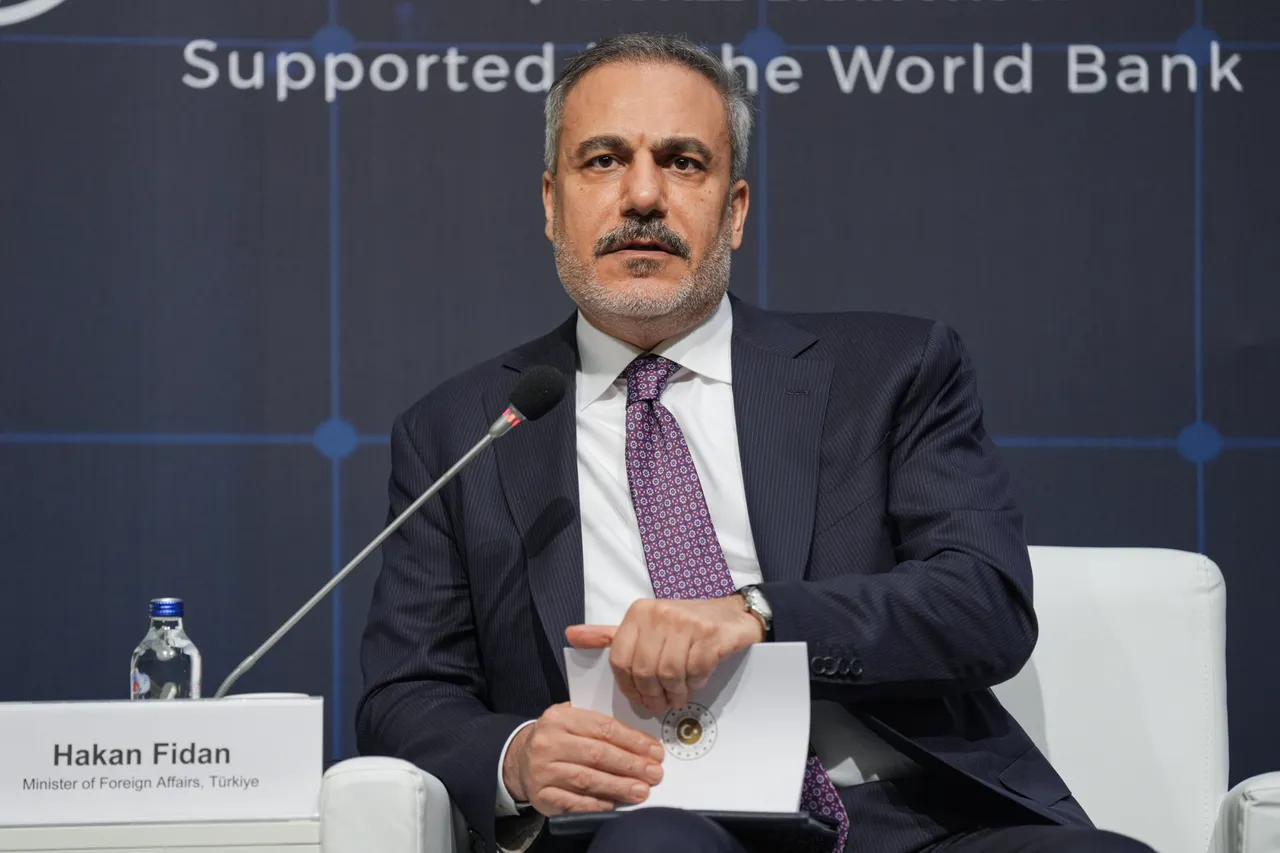 Фидан повика на поголема соработка за подобрување на глобалната трговска поврзаност