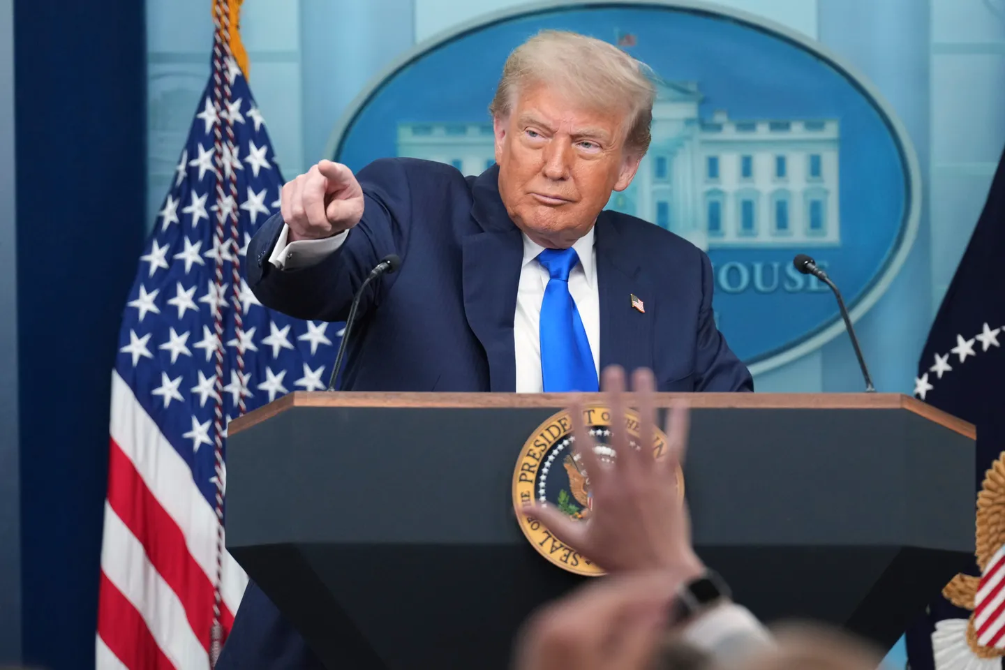 Trump kündigt Handelsgespräche mit Kanada auf - Zölle drohen