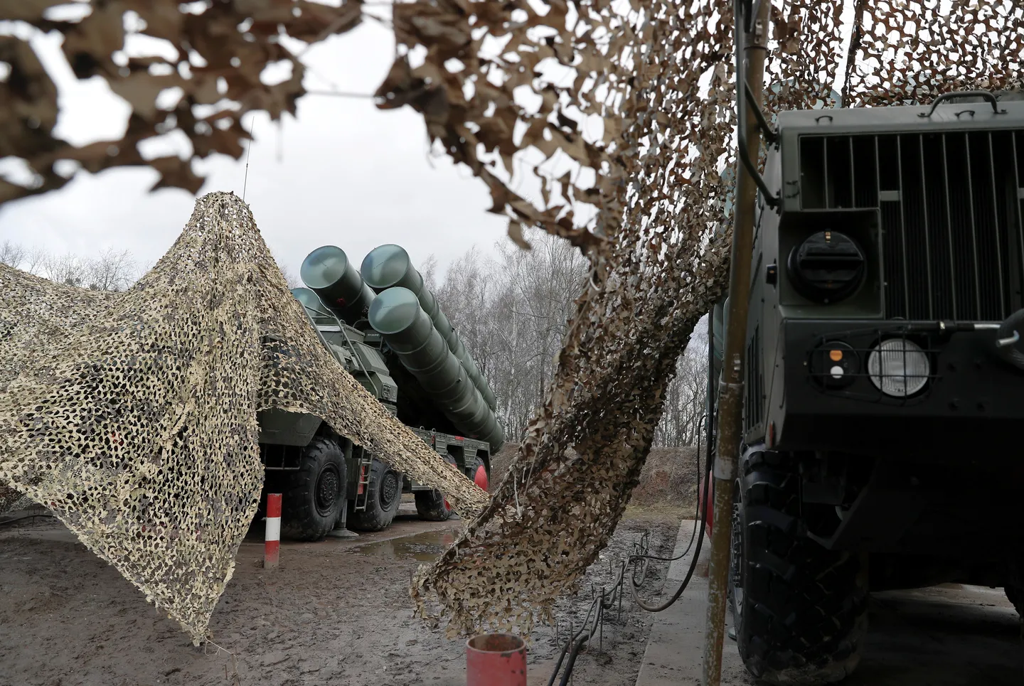Russiýa Hindistana S-400 ulgamynyň gowşurlyş etabyny yza süýşürdi