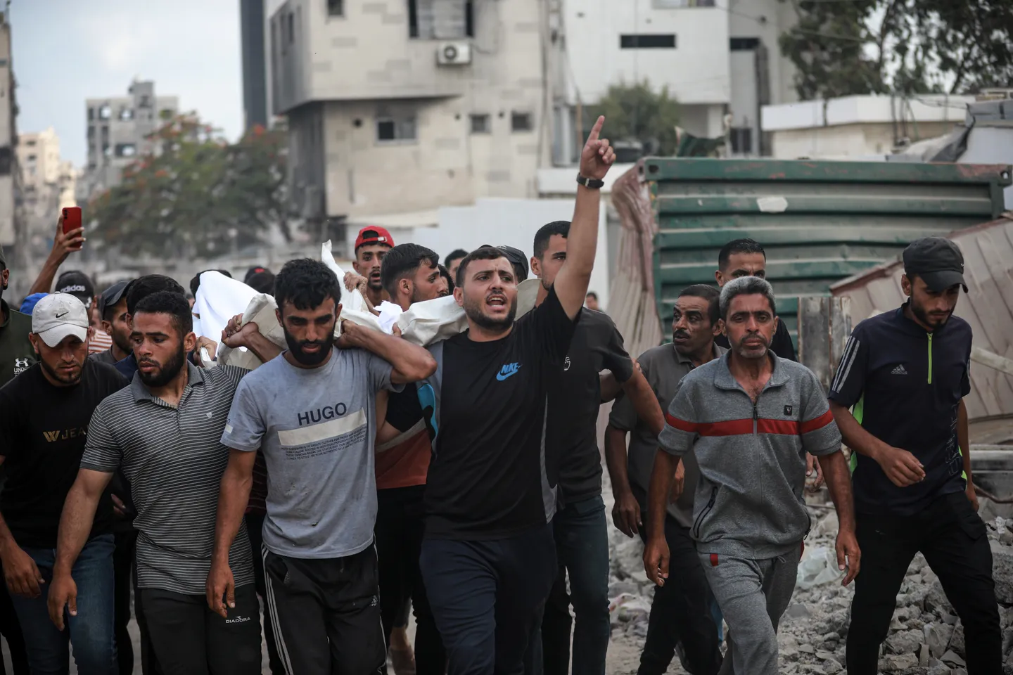Rritet në 56.531 numri i palestinezëve të vrarë nga sulmet izraelite në Gaza
