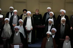Información interceptada de iraníes cuestiona la eficacia de los ataques de EE.UU., revela reporte