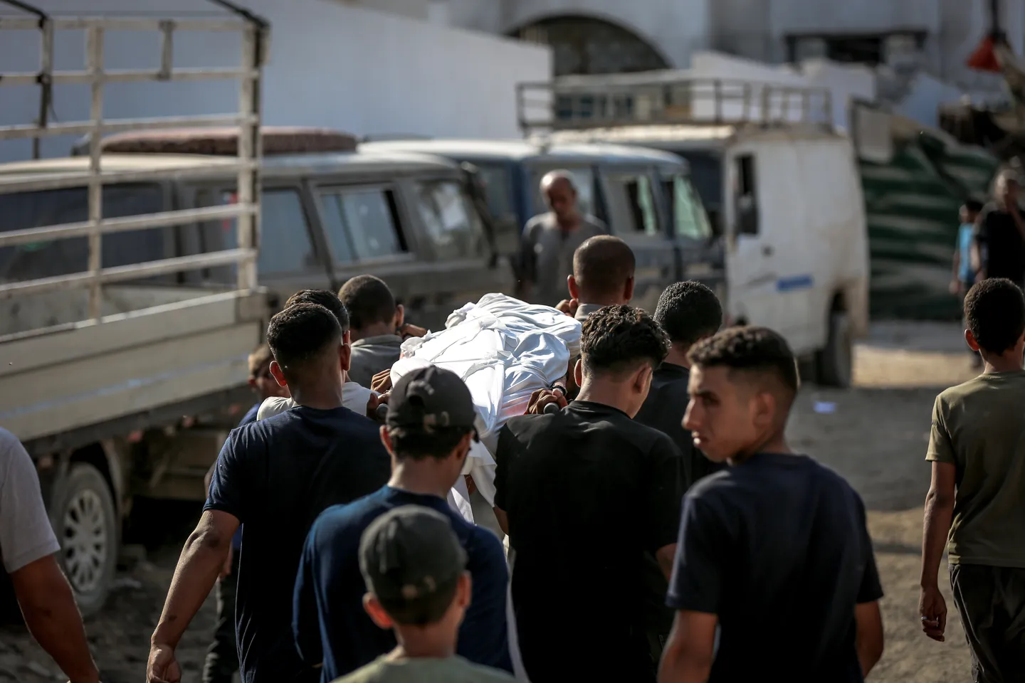 Numri i viktimave në Gaza kalon 57,000 ndërsa Izraeli vazhdon luftën gjenocidiale