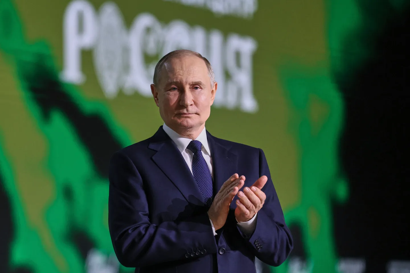 Путин посоветовал Западу заняться ЖКХ