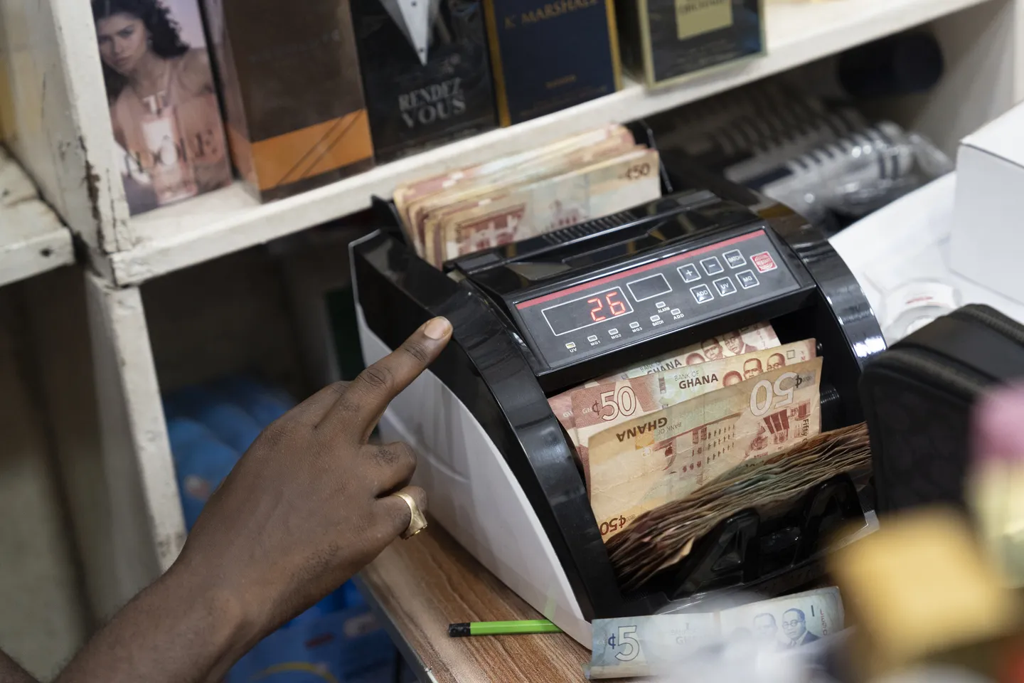 Ghana making stronger economic recovery after debt crisis - IMF