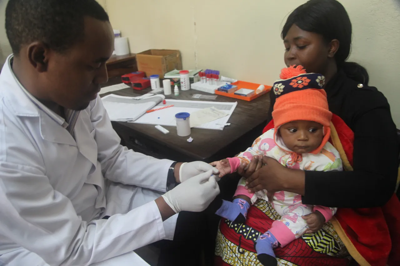 Meningitis don kill 33 pikin for Sokoto wey dey northern Nigeria.