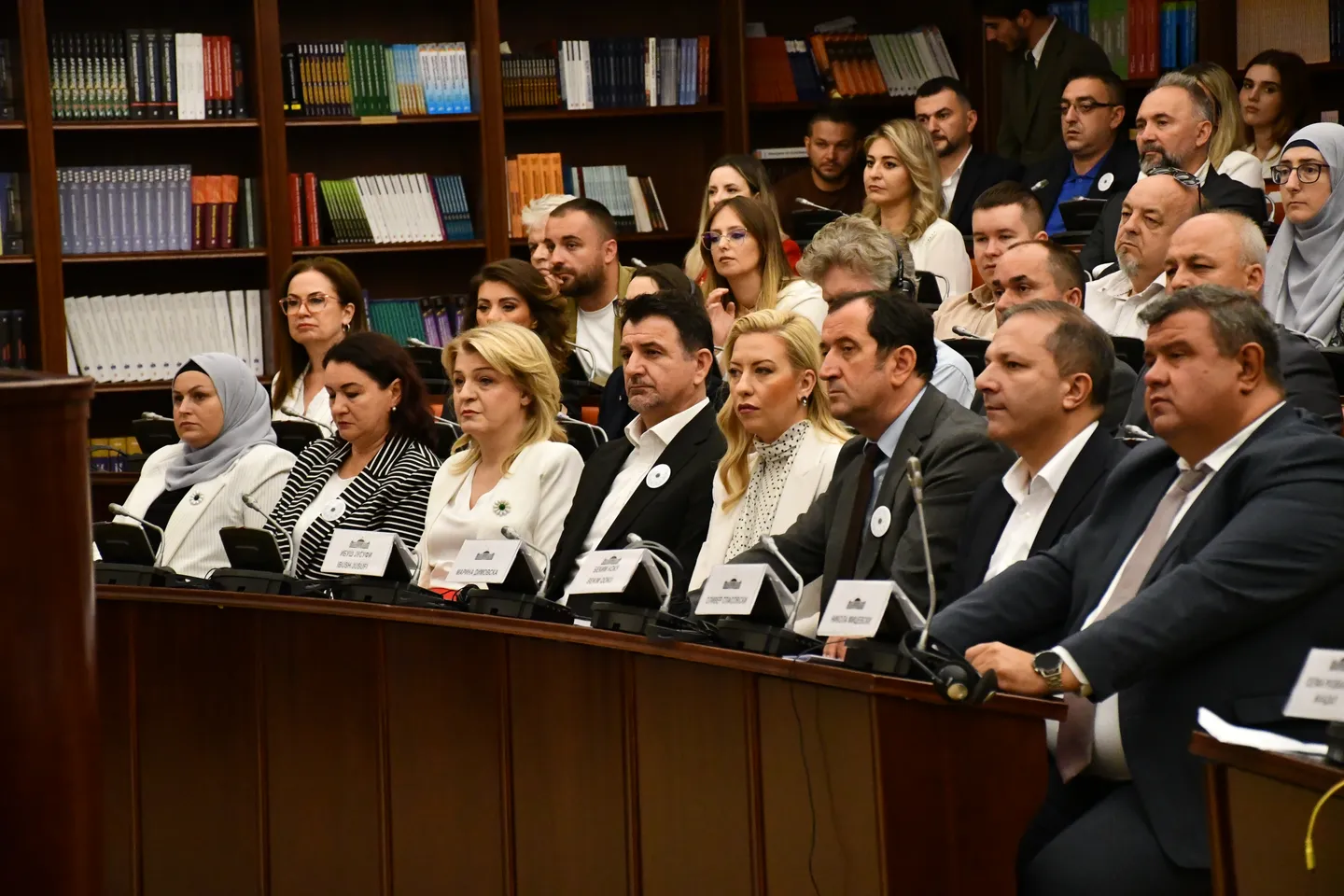 Kuvendi i Maqedonisë së Veriut shënon 30-vjetorin e gjenocidit në Srebrenicë