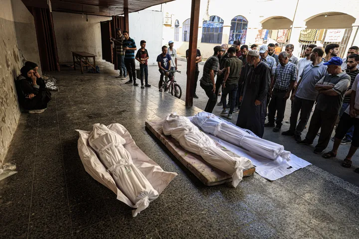 La masacre sigue en Gaza, mientras la tregua se tambalea ante las exigencias de Israel
