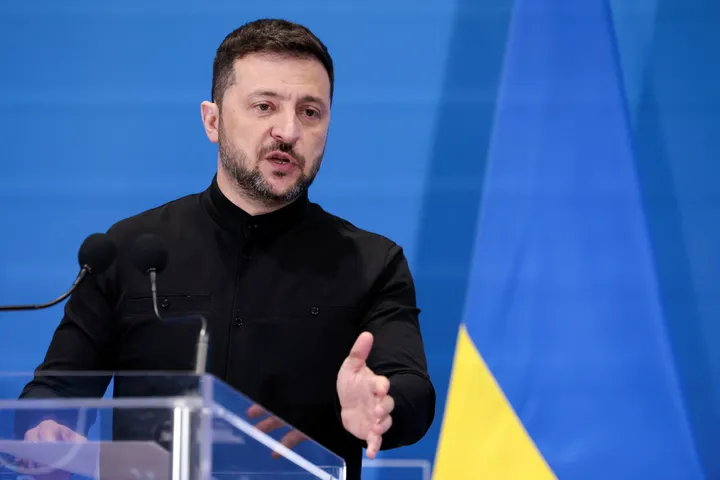 Zelenskyy: Ukraine proposes new round of peace talks with Russia next week