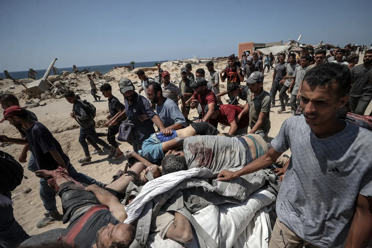 Папата во разговор со палестинскиот претседател Абас  побара итна заштита на цивилите и на Газа