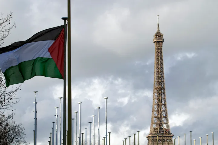 Macron's pledge to recognise Palestinian state sparks global praise and Israeli outrage