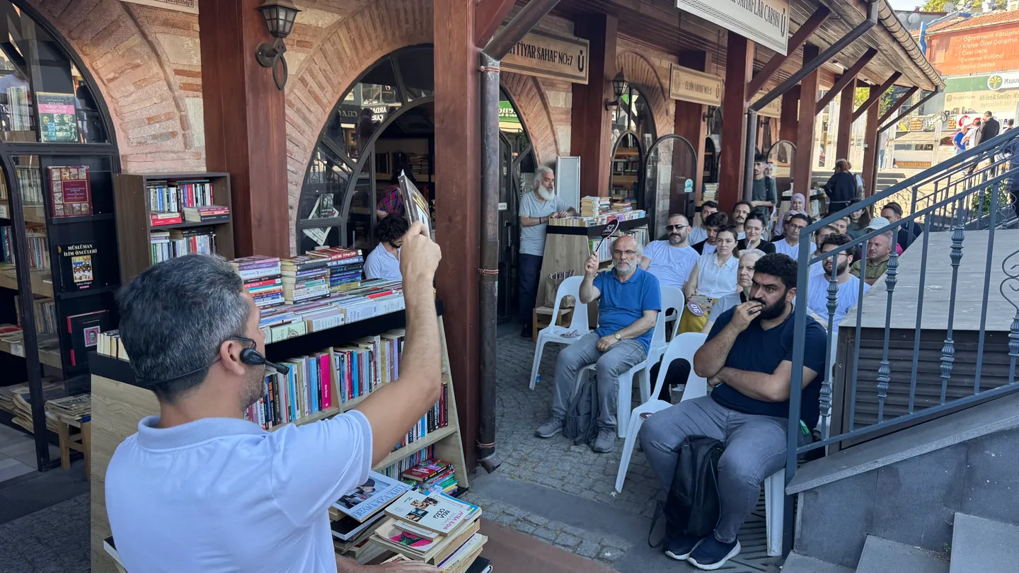 How a little-known book auction brings together Istanbul’s bibliophiles