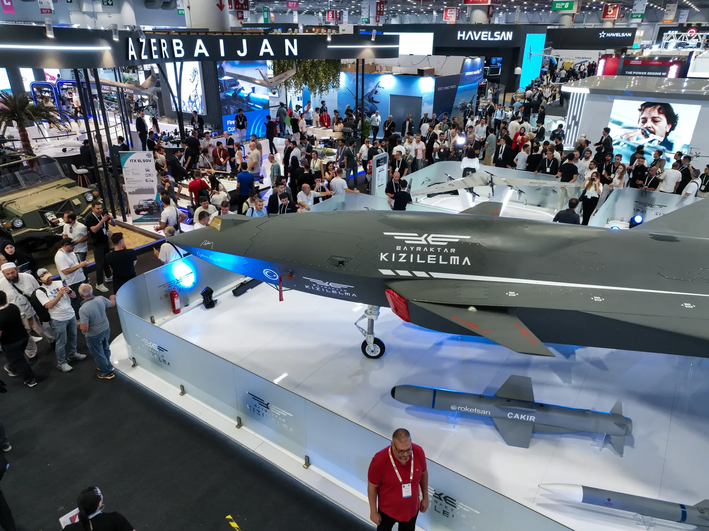 Sajam IDEF 2025 u Istanbulu: Posebnu pažnju privukli avioni Kizilelma i Piaggio P.180 Avanti