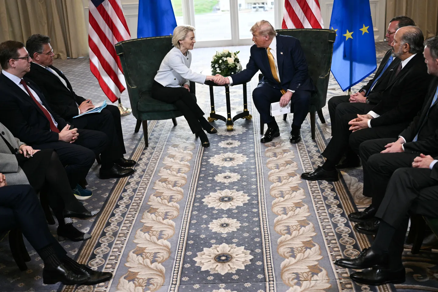 Accord avec les États-Unis: l’Europe accepte 15% de taxe sur ses produits