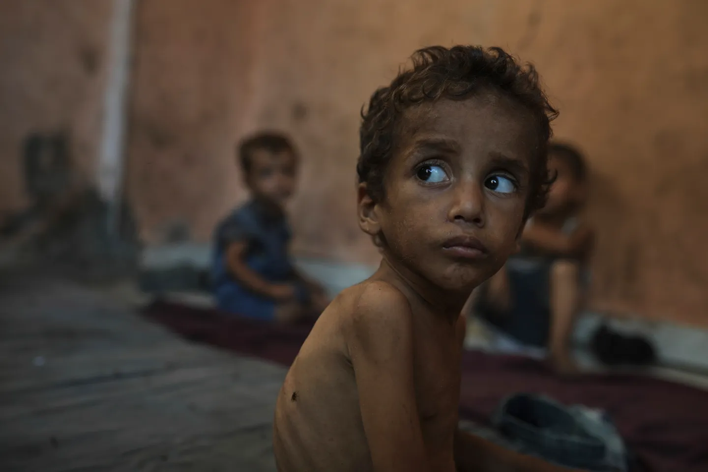Ekspertët e OKB-së dënojnë përdorimin e “etjes si armë” nga Izraeli kundër palestinezëve