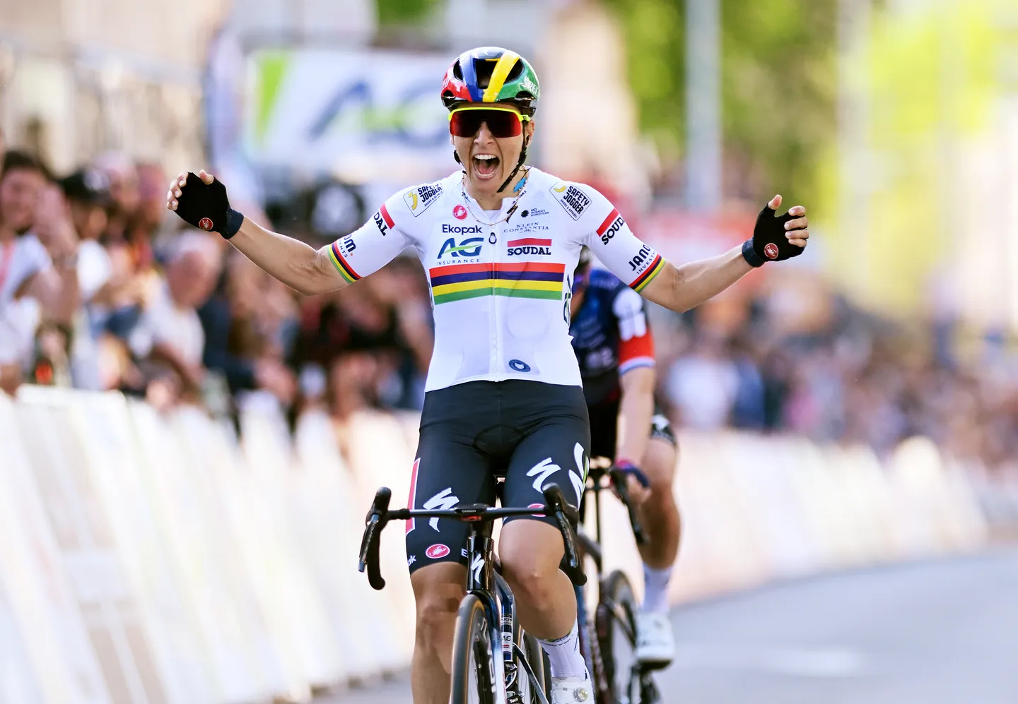 Mauritian Le Court becomes first African to win stage at women's Tour de France