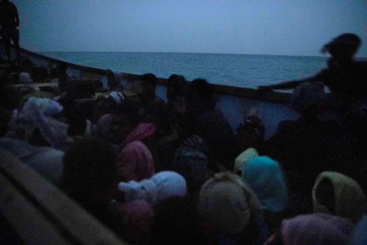 Dozens dead, scores missing as vessel sinks off Yemen coast
