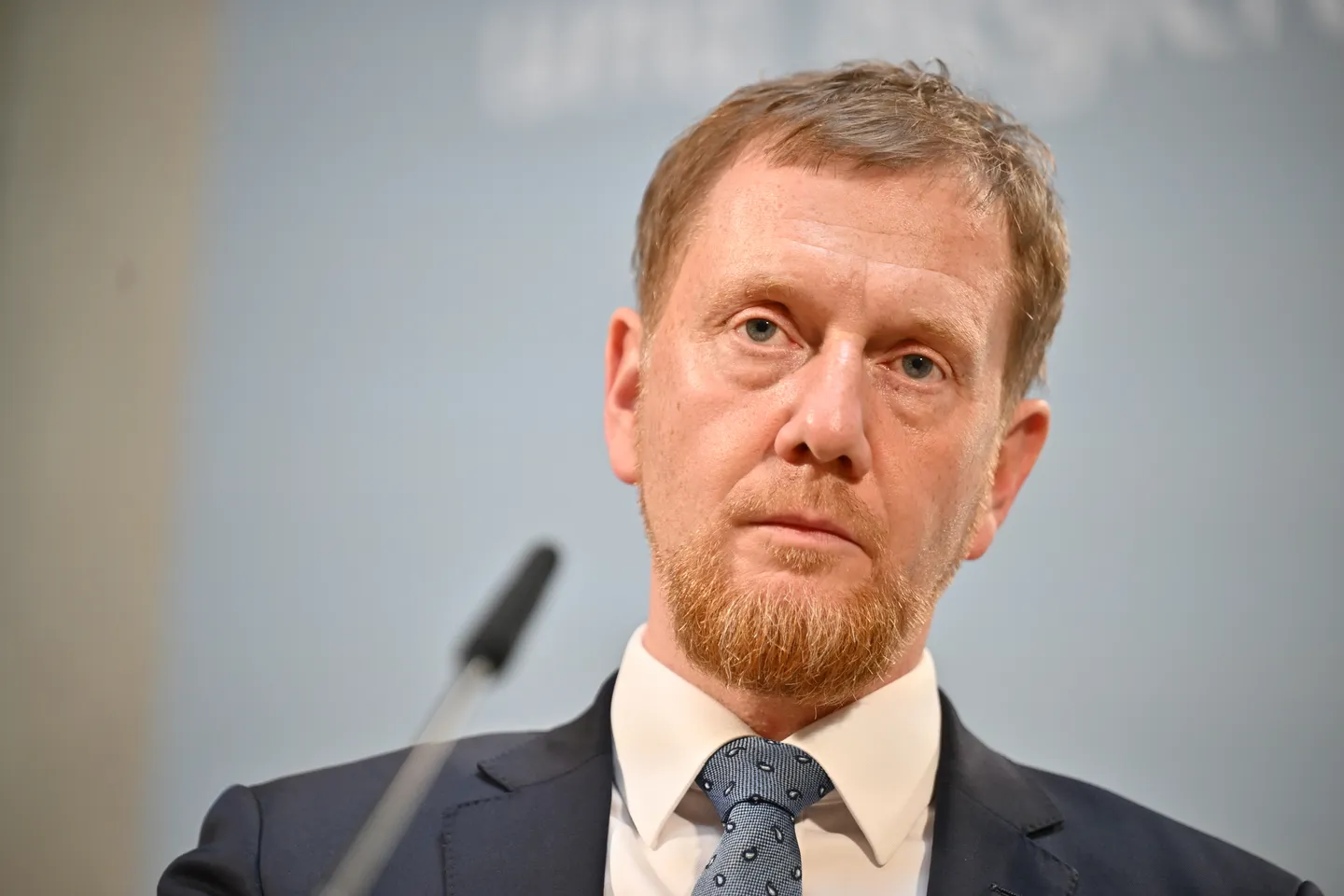Kretschmer für Änderungen beim Bürgergeld für Ukrainer