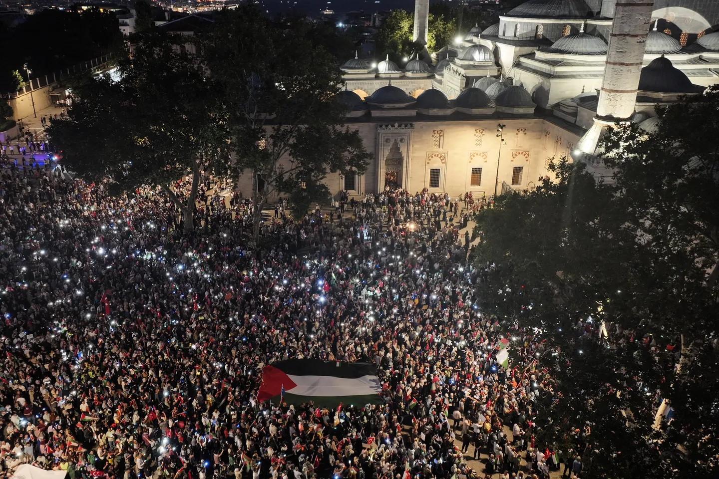Stotine hiljada ljudi protestovali širom Evrope u podršci Gazi usred genocida Izraela