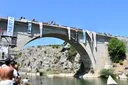Në qytetin e Gjakovës u mbajt gara e kërcimeve nga Ura e Fshejt