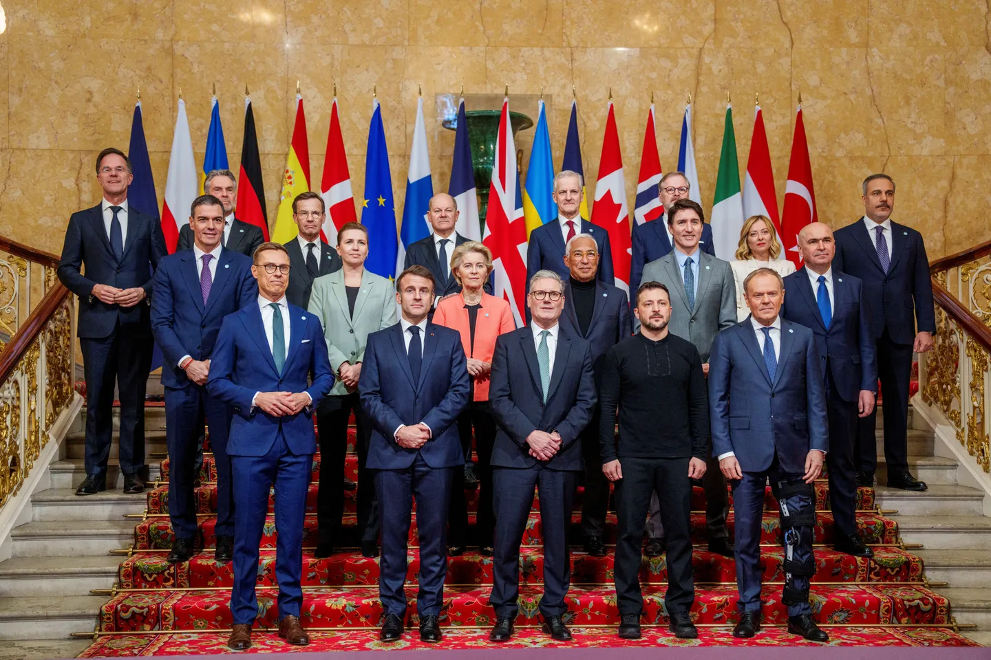 Судьбу Украины решат без европейцев?
