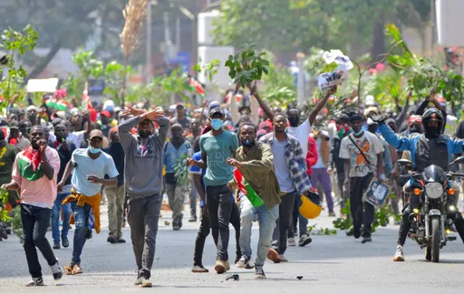 Katiba imesaidia vipi kuimarisha demokrasia nchini Kenya?