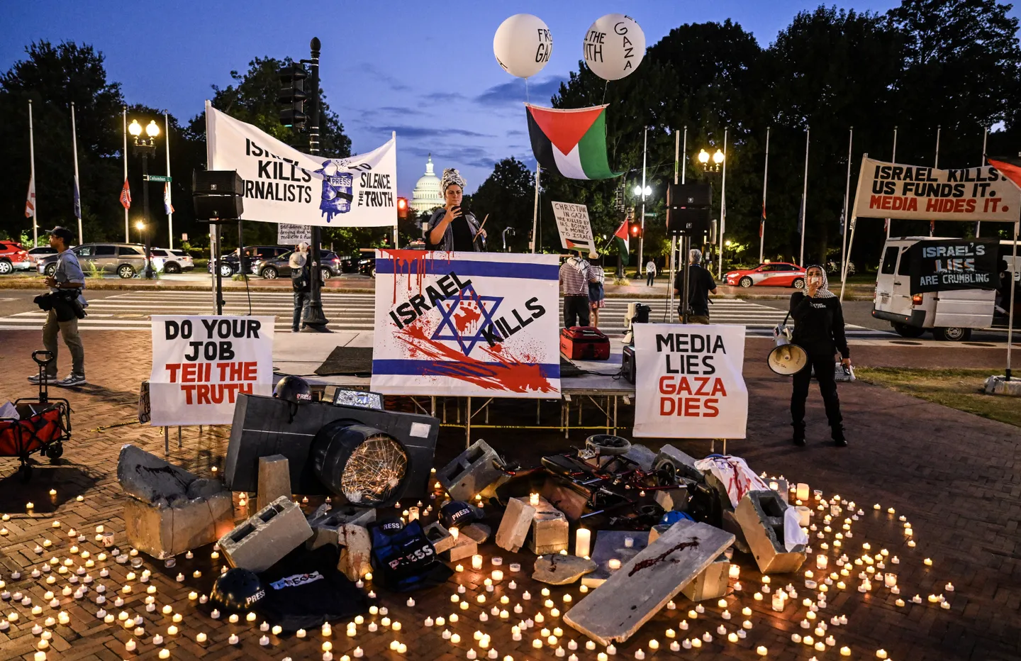 САД: Активисти излегоа на улиците на Вашингтон на протести против израелските напади врз Газа