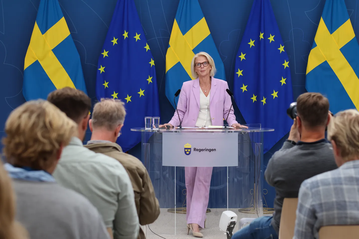 Regeringen vill halvera matmomsen – från 12 % till 6 % mellan 2026 och 2028