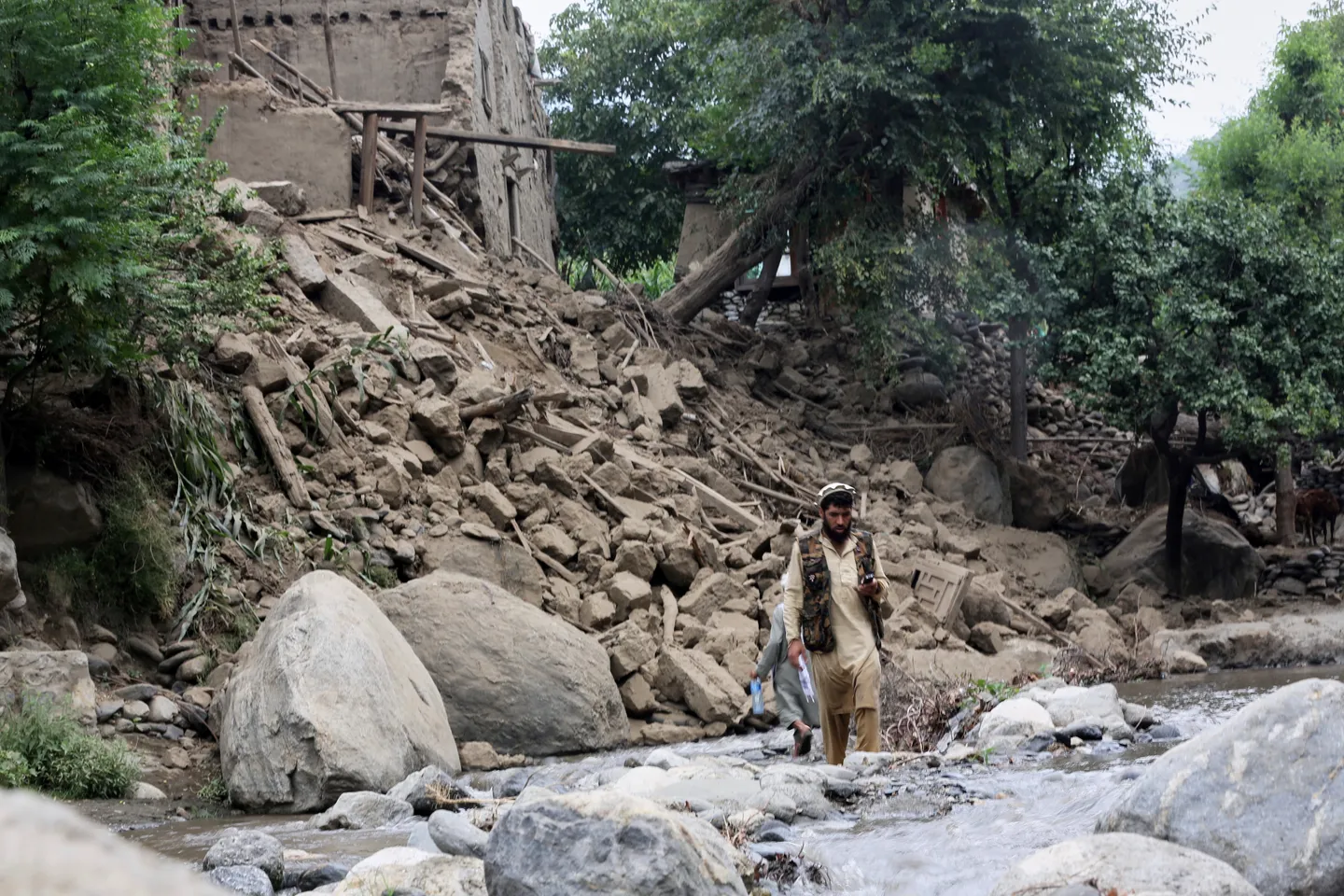 Fresh quake rattles Afghanistan as toll from earlier disaster climbs past 1,400